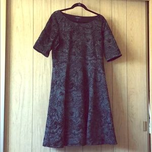 Elbow Sleeve Knee Length Fit and Flare Dress